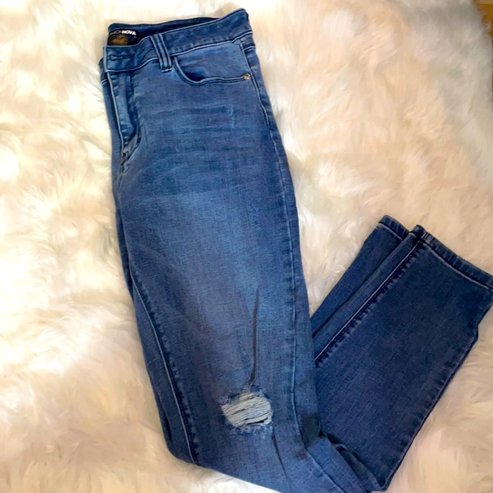 Fashion nova jeans never used